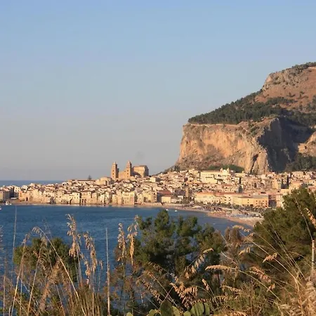 Giardino Paradiso Con 13 Posti Letto E Piscina Riscaldata Cefalù