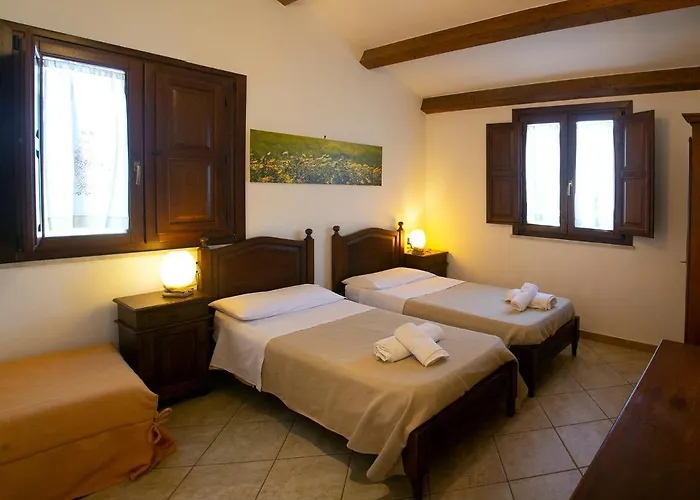 Villa Giardino Paradiso Con 13 Posti Letto E Piscina Riscaldata *