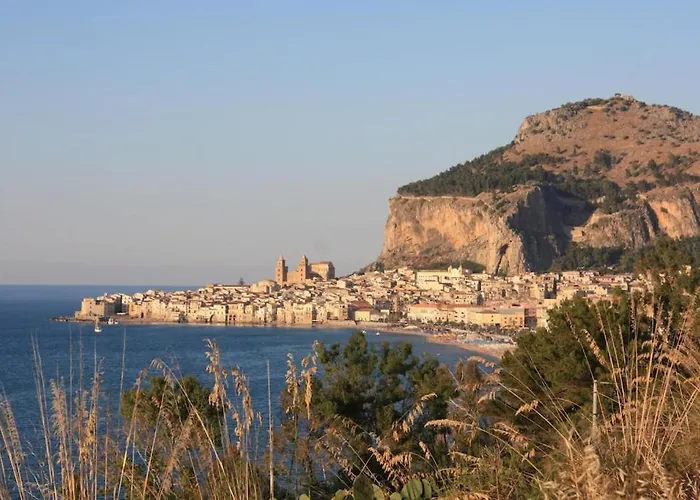 Giardino Paradiso Con 13 Posti Letto E Piscina Riscaldata Cefalu