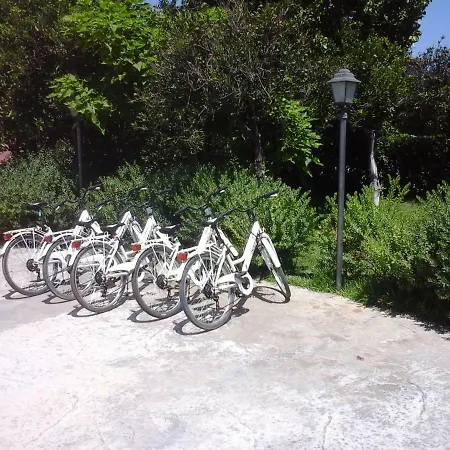 Giardino Paradiso Con 13 Posti Letto E Piscina Riscaldata Βίλα *