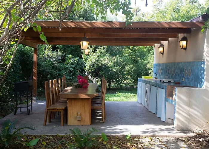 Giardino Paradiso Con 13 Posti Letto E Piscina Riscaldata