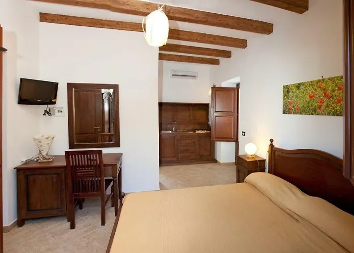 Giardino Paradiso Con 13 Posti Letto E Piscina Riscaldata צ'פאלו