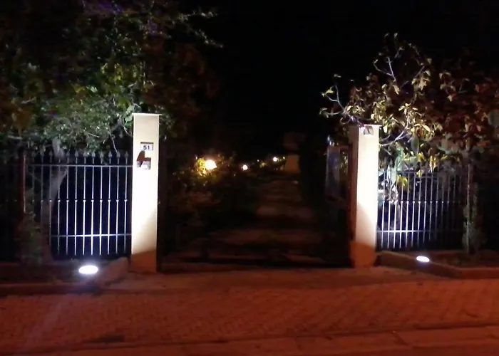 Giardino Paradiso Con 13 Posti Letto E Piscina Riscaldata צ'פאלו