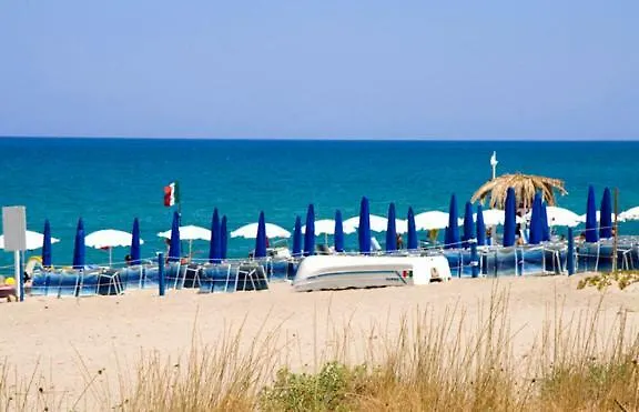 Giardino Paradiso Con 13 Posti Letto E Piscina Riscaldata